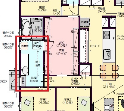 中庭住宅の間取 洗面室　物干し金物