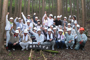 2007年　高知県汗見川流域へ間伐にいきました。